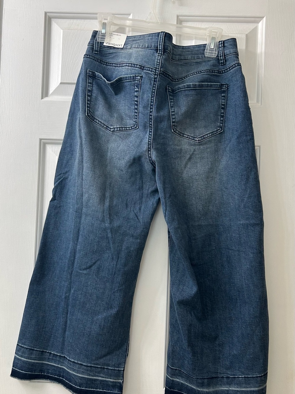 Westport Dark Blue Cropped Wide-Leg Jeans with Distressed bottoms  Size 10 - Picture 2 of 5